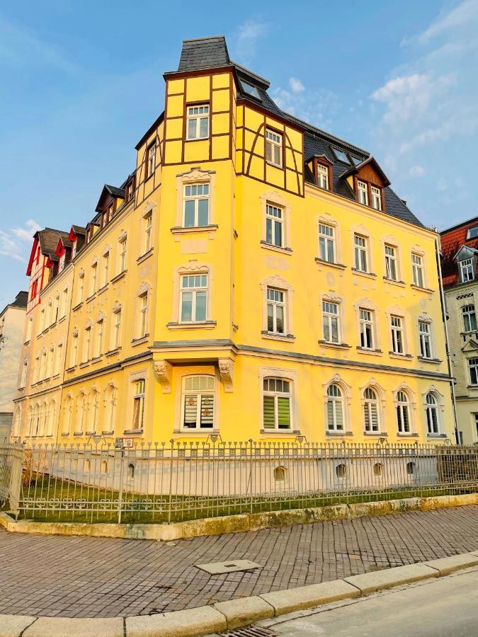 Lichtdurchflutete schicke Ferienwohnung in Zwickau Exterior foto