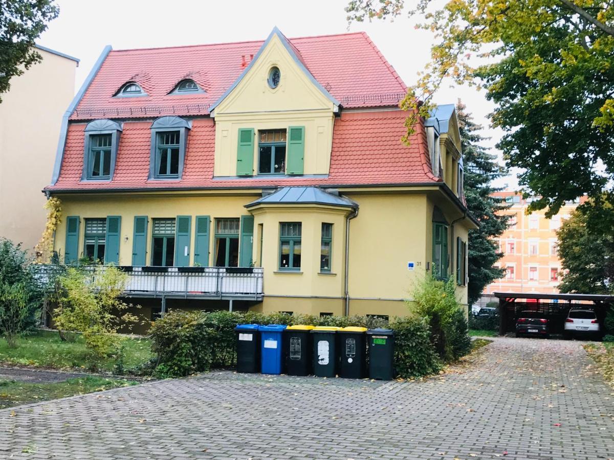 Lichtdurchflutete schicke Ferienwohnung in Zwickau Exterior foto