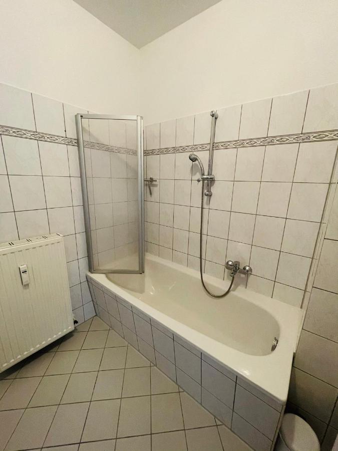 Lichtdurchflutete schicke Ferienwohnung in Zwickau Exterior foto